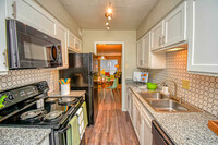 Arlo Apartments in Dallas, TX - Building Photo - Building Photo