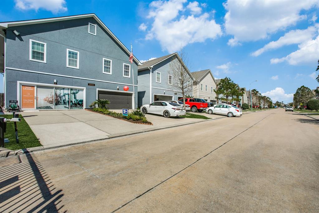 15426 Addicks Stone Dr in Houston, TX - Building Photo