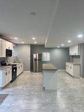 1 River Hills Ct in Bolingbrook, IL - Building Photo - Building Photo
