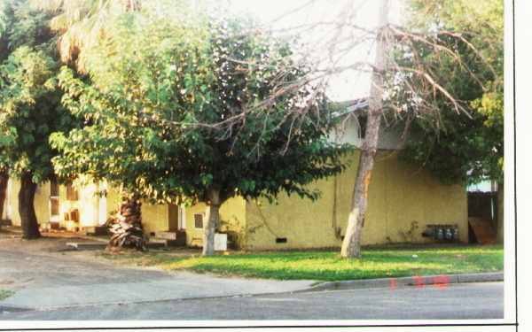 218 F St in Turlock, CA - Building Photo - Building Photo