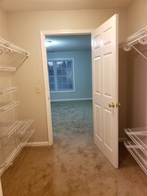 1129 Robin Hood Ct-Unit -301 in Harrisonburg, VA - Building Photo - Building Photo