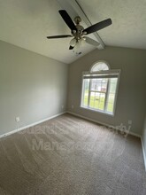 4011 Red Oak Dr in Fayetteville, NC - Building Photo - Building Photo