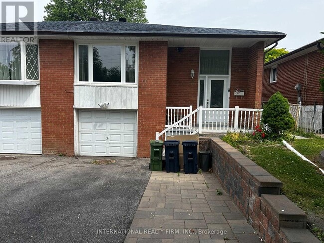 property at 14 Reiber Crescent