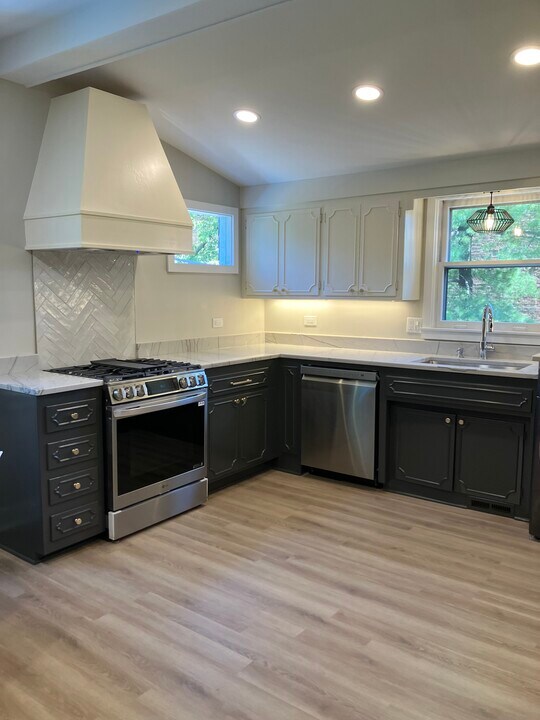 633 Glenview Ave in Highland Park, IL - Building Photo