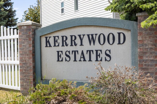 Kerrywood Estates in Red Deer, AB - Building Photo - Building Photo
