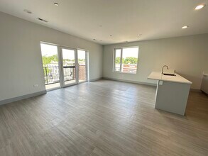 6355 N Glenwood Ave in Chicago, IL - Building Photo - Building Photo