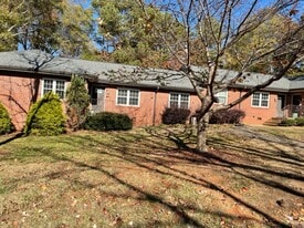 2304 Van Dyke Ave, Unit 2300 in Raleigh, NC - Building Photo