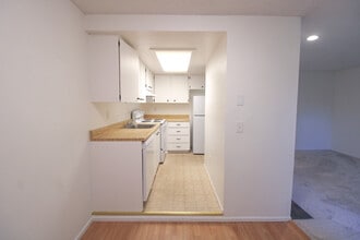 23629 112th Ave SE, Unit #e103 in Kent, WA - Foto de edificio - Building Photo