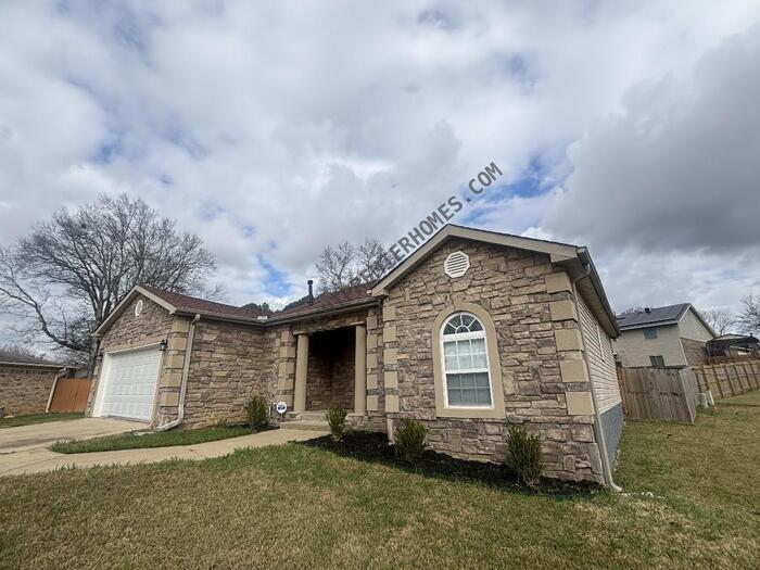 12 Timberside Cove in Little Rock, AR - Building Photo