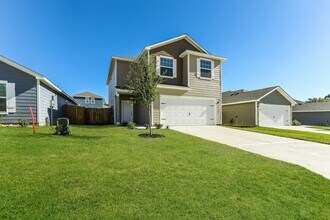 23135 Shakespeare Dr in Magnolia, TX - Foto de edificio - Building Photo