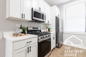 3834 N Wilton Ave in Chicago, IL - Building Photo - Building Photo