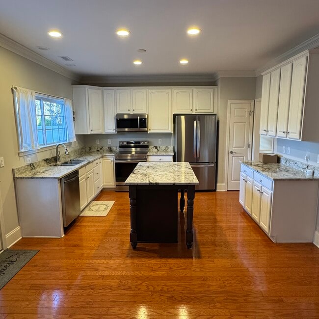 3436 Archdale Dr in Raleigh, NC - Building Photo - Building Photo