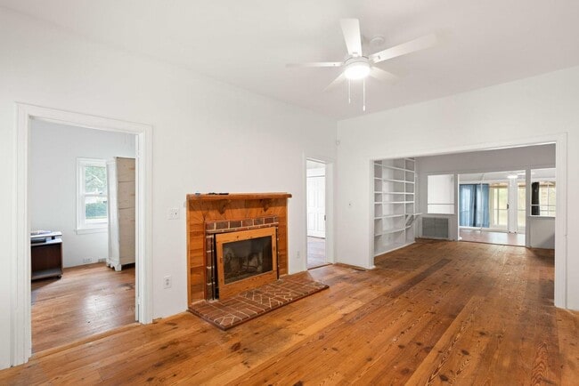 2250 Myrtle Ave in Sullivans Island, SC - Building Photo - Building Photo