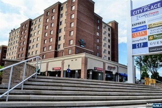 3110 City in Edgewater, NJ - Building Photo - Building Photo