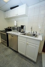 331 E 65th St in New York, NY - Building Photo - Building Photo