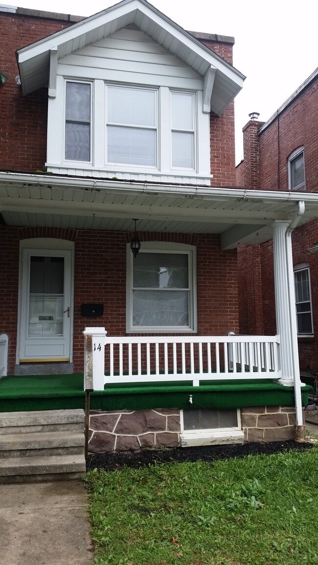 property at 314 S Sterley St