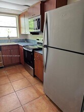 7348 SW 82nd St in Miami, FL - Building Photo - Building Photo