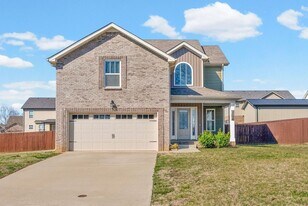 1176 Elizabeth Ln in Clarksville, TN - Building Photo