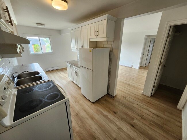 property at 522 Bonita Ave