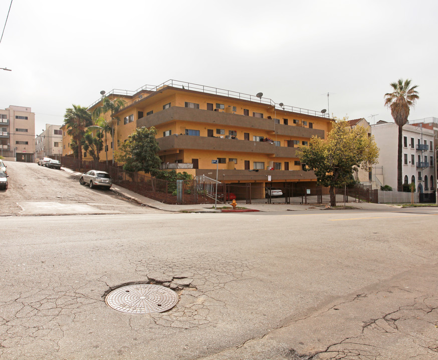 400 S Westlake Ave in Los Angeles, CA - Building Photo