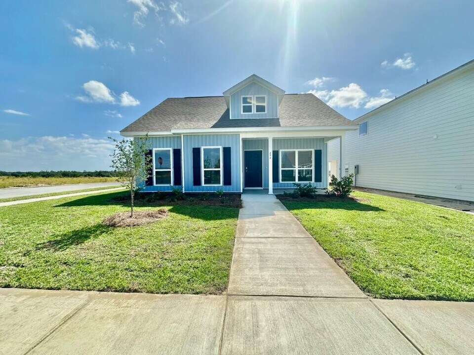 494 Arrowwood Blvd in Freeport, FL - Foto de edificio