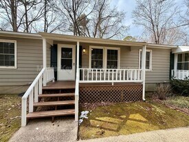 221 Byrum St in Cary, NC - Building Photo
