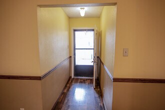 5104 Westmore Ave in West Orange, TX - Building Photo - Building Photo