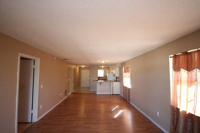 property at 152 Hummingbird St