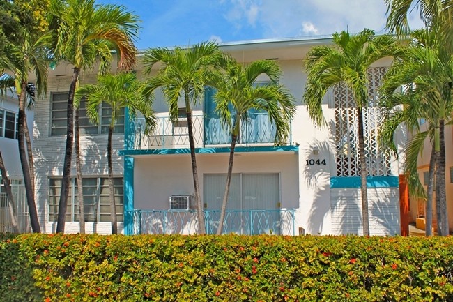 1044 Pennsylvania Ave in Miami Beach, FL - Building Photo - Building Photo