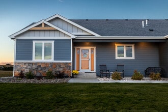 2428 Sunshine Dr in Cheyenne, WY - Building Photo - Building Photo