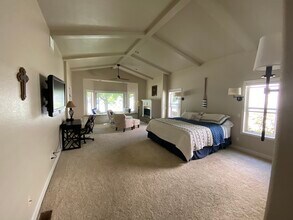 509 S Shore Pines Rd in Post Falls, ID - Foto de edificio - Building Photo