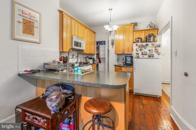 858 N 25th St, Unit 1 in Philadelphia, PA - Building Photo - Building Photo