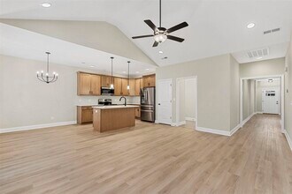 1156 Shallowford St in Bowling Green, KY - Building Photo - Building Photo