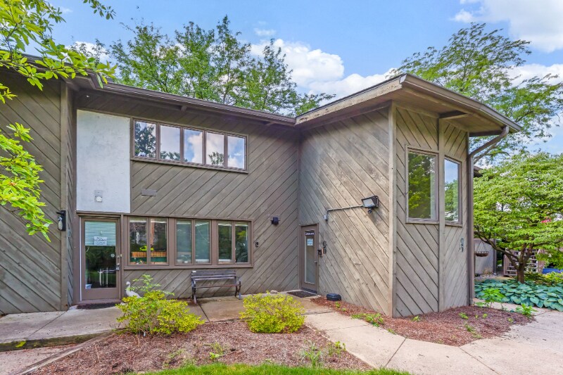 2109 W 5th Ave in Columbus, OH - Foto de edificio