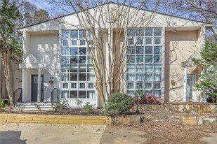 1210 Cleburne Ave NE in Atlanta, GA - Building Photo