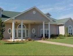 Redbud Senior Apartments in Oklahoma City, OK - Foto de edificio