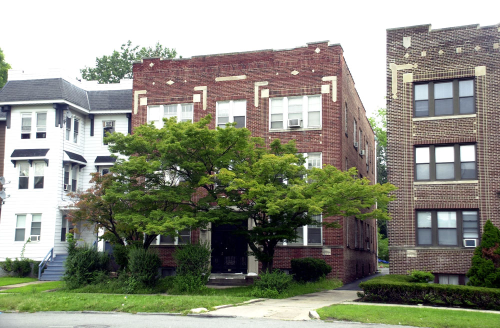 342 Central Ave in Orange, NJ - Building Photo