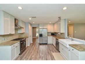 6111 Dove Fern Ct in Houston, TX - Building Photo - Building Photo