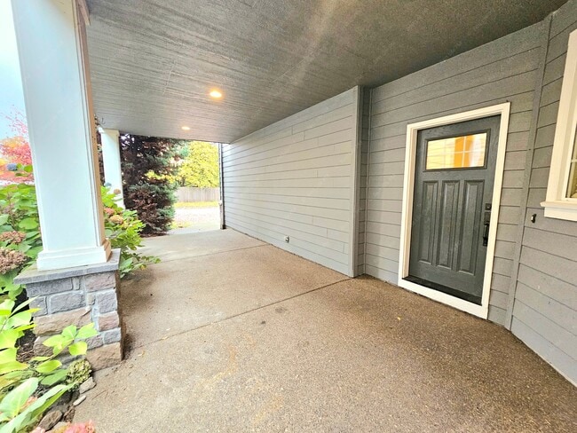 18421 Brookside Rd in Oregon City, OR - Building Photo - Building Photo