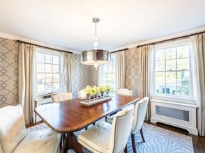 99 Thayer Rd in Manhasset, NY - Building Photo - Building Photo