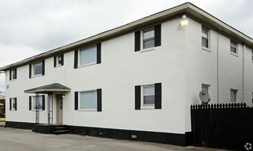Channing Apartments West in Huntsville, AL - Building Photo - Building Photo