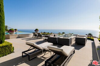 6 Mystique in Newport Beach, CA - Building Photo - Building Photo