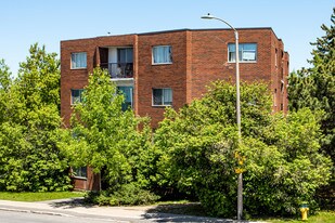 1099 Merivale Rd Apartments