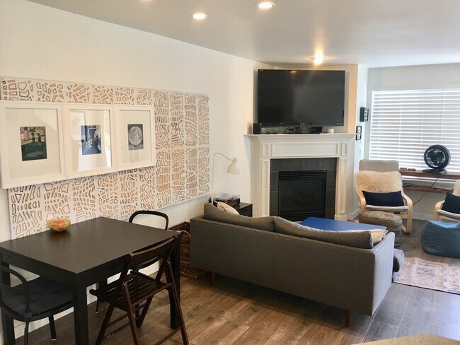 12715 Greenwood Ave N in Seattle, WA - Building Photo - Building Photo