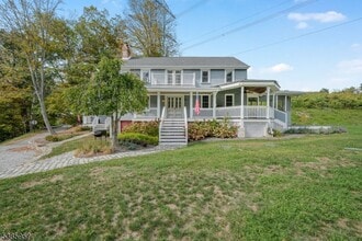 2 Old Middleville Rd in Newton, NJ - Building Photo - Building Photo