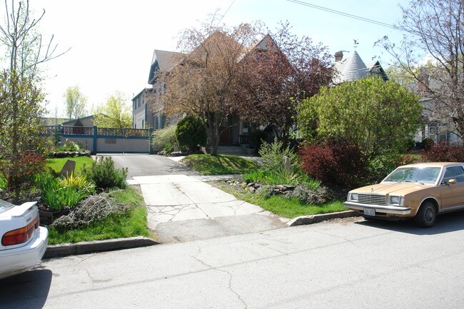 1707 W Pacific Ave in Spokane, WA - Building Photo - Building Photo