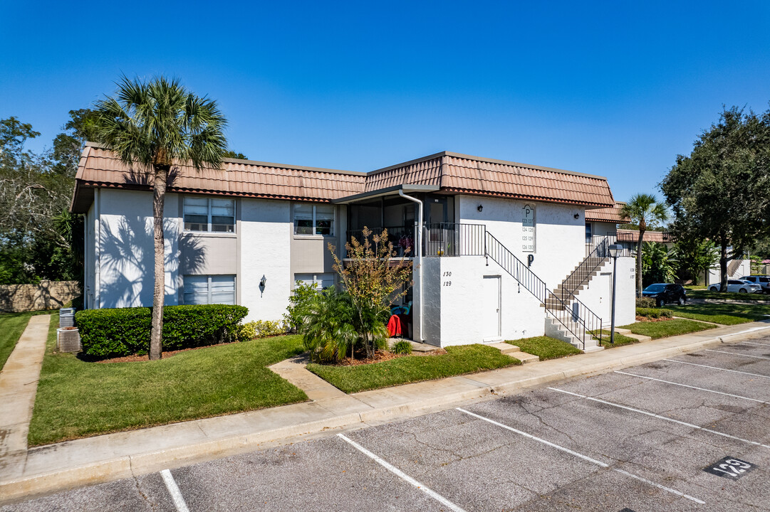 Windtree Gardens in Winter Garden, FL - Building Photo