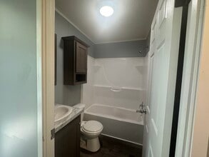 118 Glenn in Flushing, MI - Building Photo - Building Photo