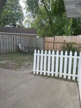 3418 Fenton Rd in Flint, MI - Building Photo - Building Photo