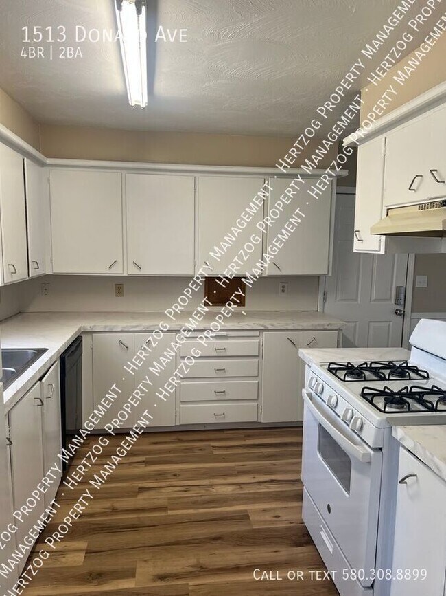 1513 Donald Ave in Ponca City, OK - Building Photo - Building Photo